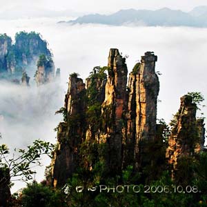休閑自駕L線(xiàn)：張家界、袁家界、天子山、寶峰湖、猛洞河漂流、芙蓉鎮(zhèn)三晚四日游