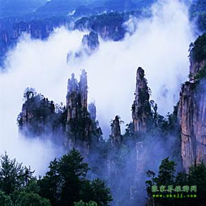 武漢往返：張家界、鳳凰古城、韶山六日游，每周一、周四發(fā)團